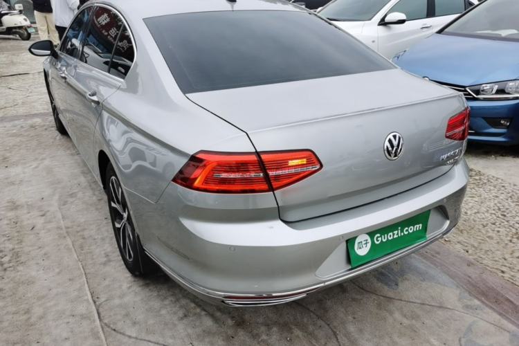 Used Volkswagen Magotan 2017 330TSI DSG Luxury Model Rear Left 45 Deg