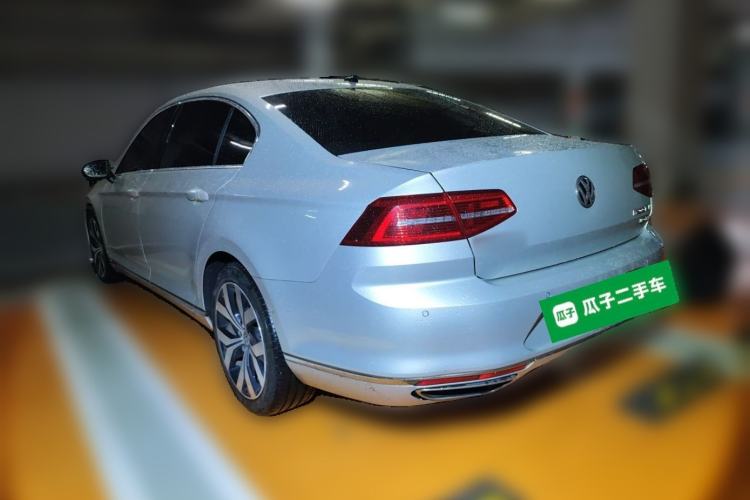 Used Volkswagen Magotan 2017 380TSI DSG Prestige Edition Rear Left 45 Deg