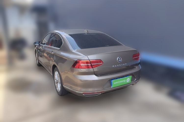 Used Volkswagen Magotan 2017 330TSI DSG Luxury Model Rear Left 45 Deg