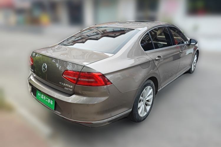Used Volkswagen Magotan 2017 330TSI DSG Leading Model Rear Right 45 Deg