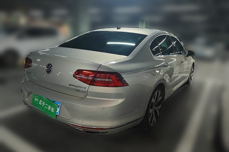 Used Volkswagen Magotan 2017 380TSI DSG Flagship Edition Rear Right 45 Deg