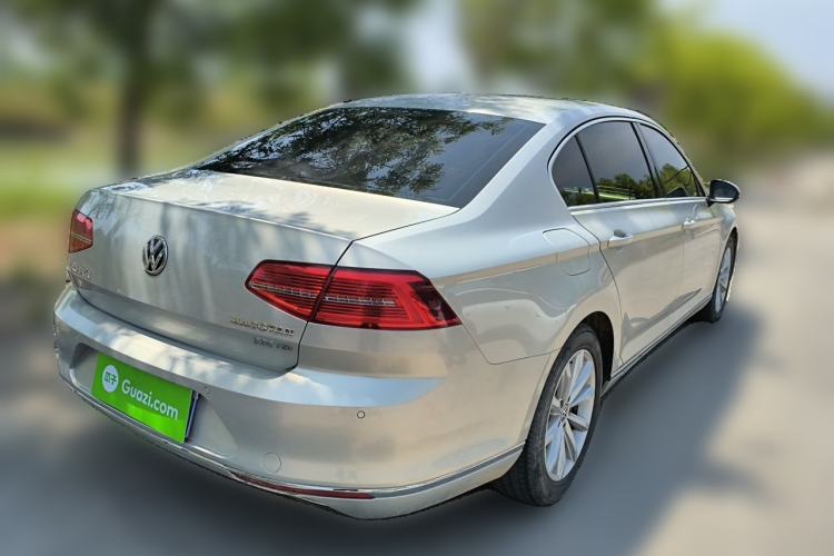 Used Volkswagen Magotan 2017 280TSI DSG Leading Edition Rear Right 45 Deg