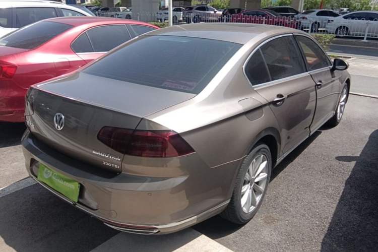 Used Volkswagen Magotan 2017 330TSI DSG Leading Model Rear Right 45 Deg