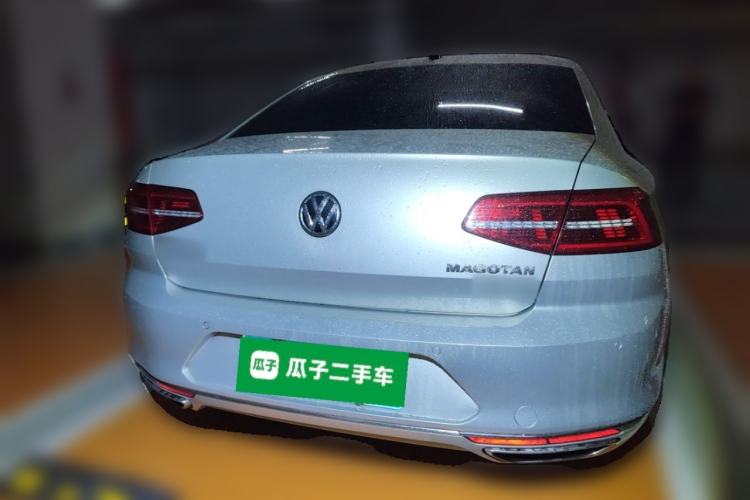 Used Volkswagen Magotan 2017 380TSI DSG Prestige Edition Rear
