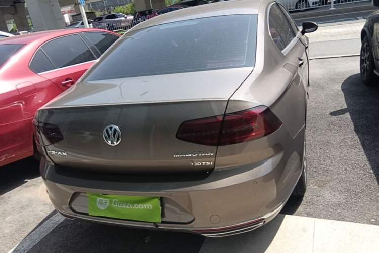 Used Volkswagen Magotan 2017 330TSI DSG Leading Model Rear