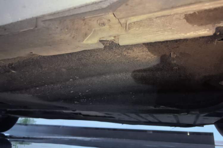 Used Volkswagen Magotan 2017 330TSI DSG Luxury Model Right Side Sill