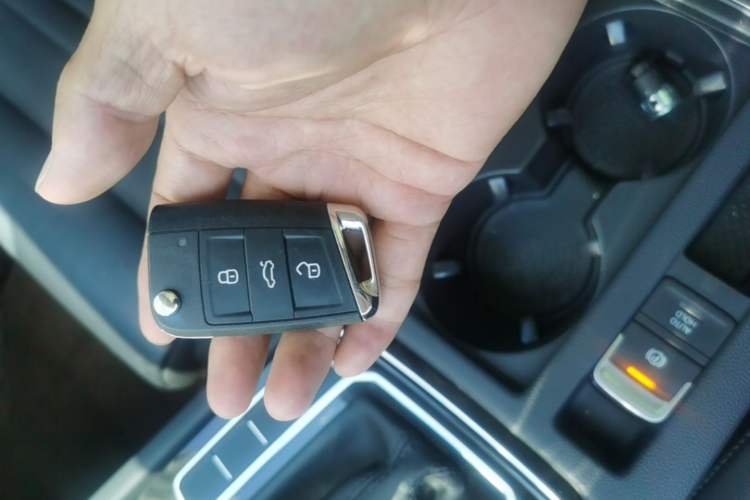 Used Volkswagen Magotan 2017 330TSI DSG Leading Model Vehicle Key