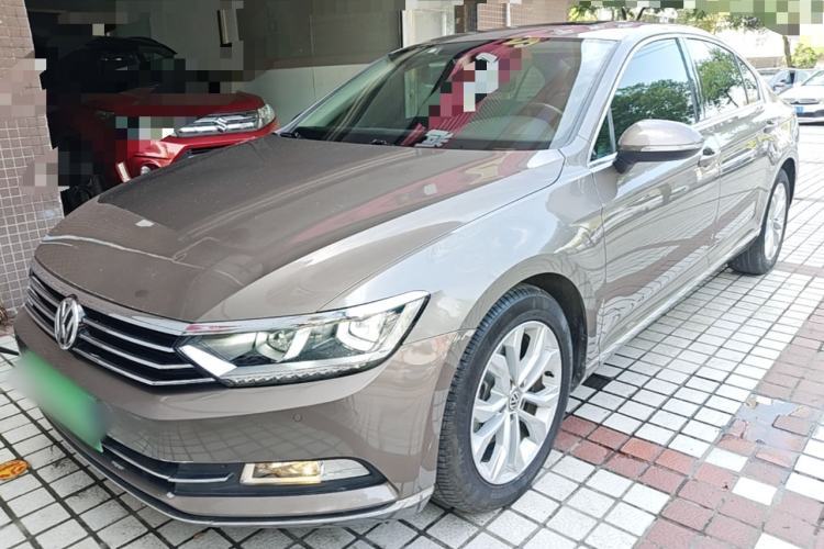 Used Volkswagen Magotan 2017 330TSI DSG Luxury Model Guazi used car, China used car export, Used car for sale, Used  cars, Cheapest cars for sale