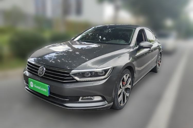 Ojetý Volkswagen Magotan 2017 380TSI DSG Prestige Edition Guazi used car, China used car export, Used car for sale, Used  cars, Cheapest cars for sale