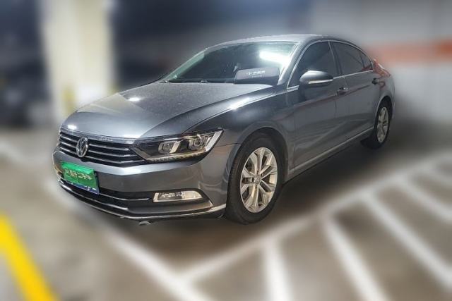 Ojetý Volkswagen Magotan 2017 330TSI DSG Luxury Model
