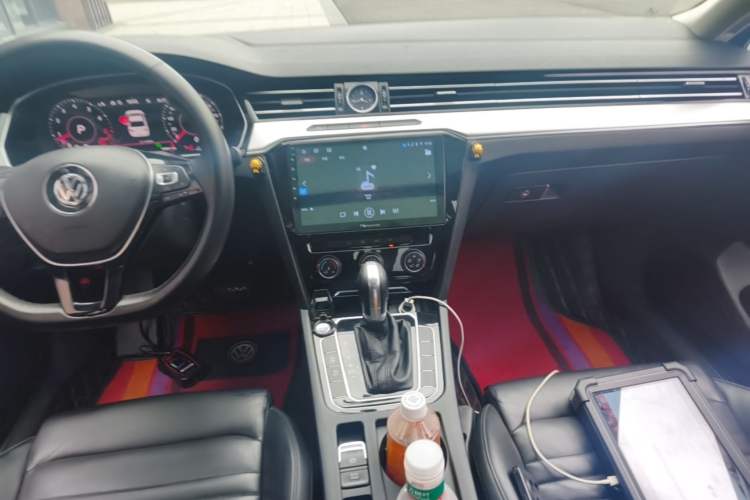 Used Volkswagen Magotan 2017 330TSI DSG Leading Model Audio And AC Panel