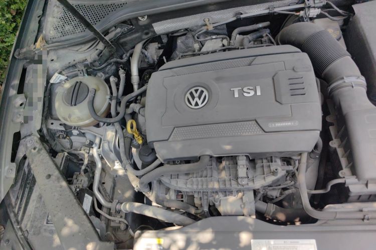 Used Volkswagen Magotan 2017 380TSI DSG Prestige Edition Engine Bay Right