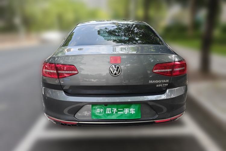 Used Volkswagen Magotan 2017 330TSI DSG Leading Model Exterior 4