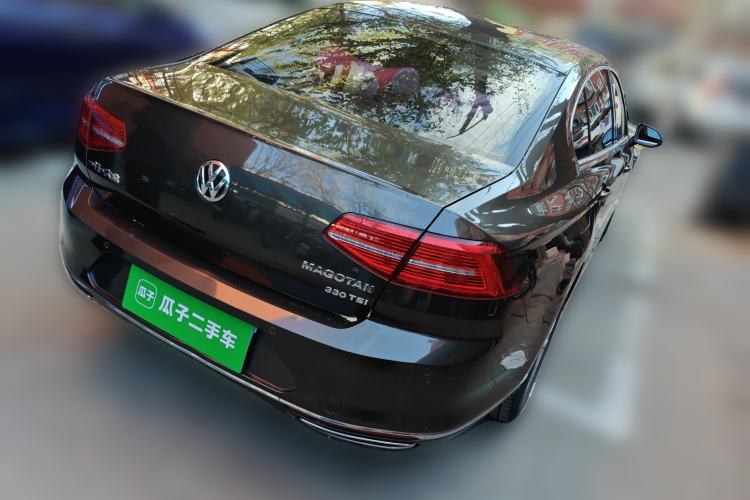 Used Volkswagen Magotan 2017 330TSI DSG Luxury Model Exterior 5