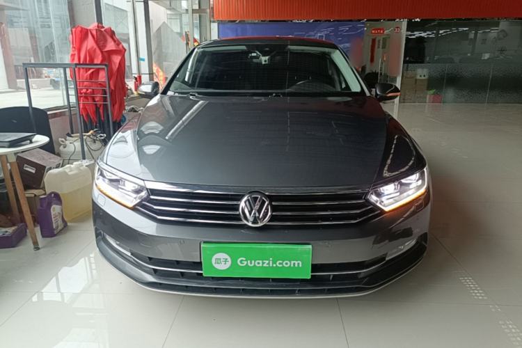Used Volkswagen Magotan 2017 330TSI DSG Luxury Model Front