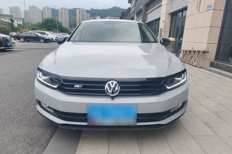 Used Volkswagen Magotan 2017 330TSI DSG Leading Model Front
