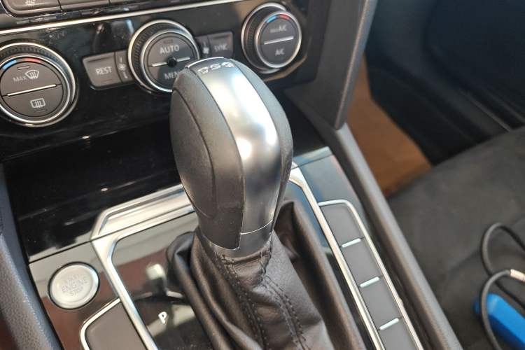 Used Volkswagen Magotan 2017 330TSI DSG Luxury Model Gear Lever