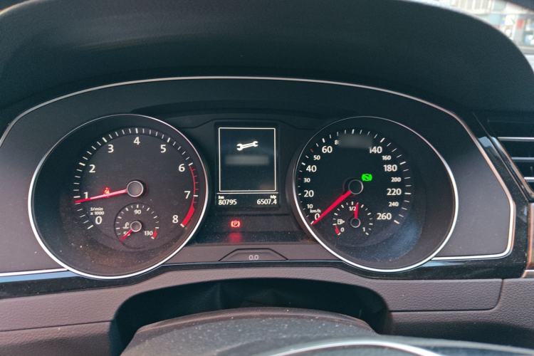 Used Volkswagen Magotan 2017 330TSI DSG Luxury Model Instrument Cluster