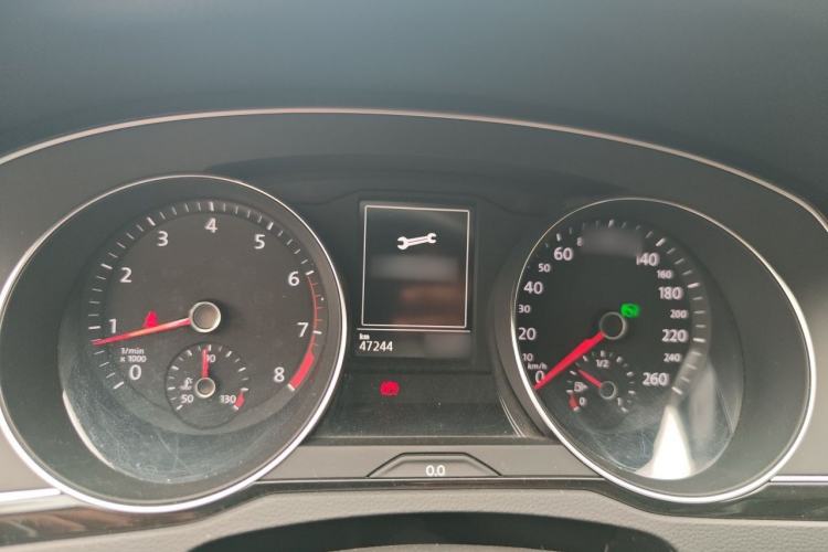 Used Volkswagen Magotan 2017 330TSI DSG Leading Model Instrument Cluster