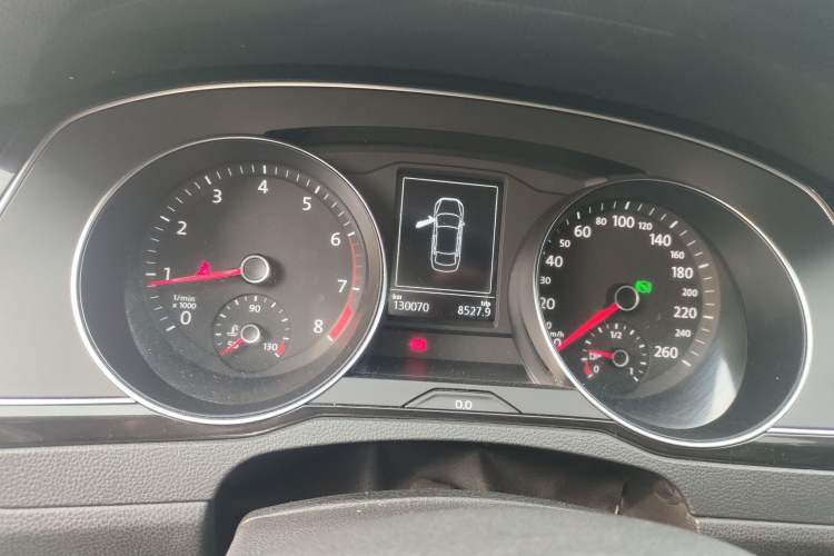 Used Volkswagen Magotan 2017 330TSI DSG Leading Model Instrument Cluster