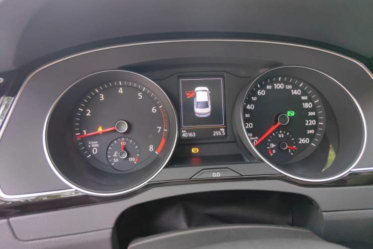 Used Volkswagen Magotan 2017 380TSI DSG Prestige Edition Instrument Cluster