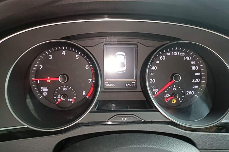 Used Volkswagen Magotan 2017 330TSI DSG Luxury Model Instrument Cluster