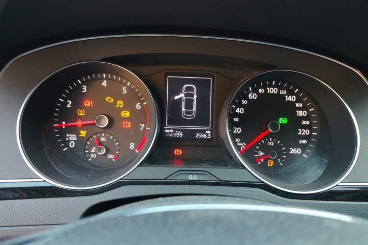 Used Volkswagen Magotan 2017 330TSI DSG Luxury Model Instrument Cluster