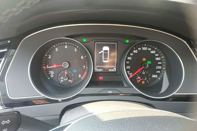 Used Volkswagen Magotan 2017 380TSI DSG Luxury Model Instrument Cluster