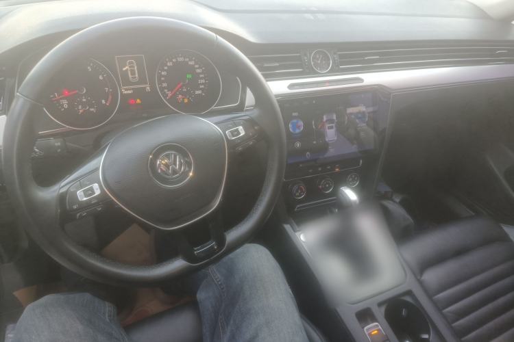 Used Volkswagen Magotan 2017 330TSI DSG Leading Model Interior 2