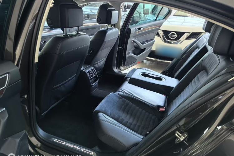 Used Volkswagen Magotan 2017 380TSI DSG Prestige Edition Interior 3