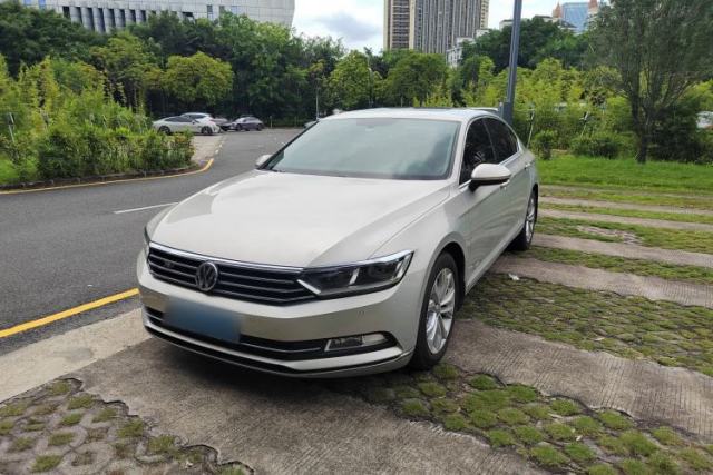 Used Volkswagen Magotan 2017 330TSI DSG Luxury Model