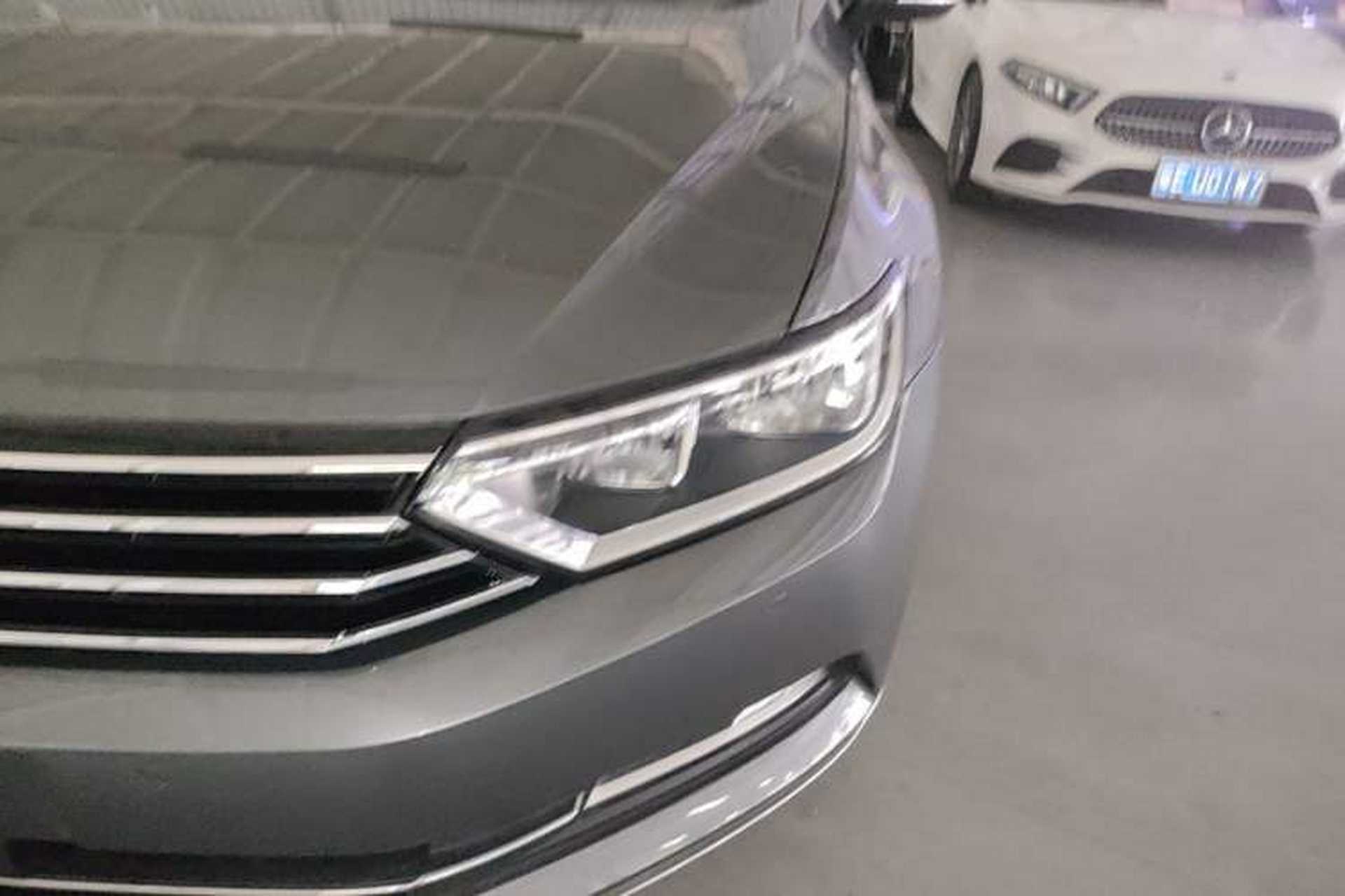 Used Volkswagen Magotan 2017 330TSI DSG Leading Model Left Front Headlight