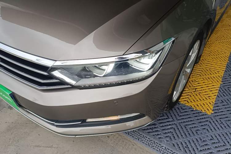 Used Volkswagen Magotan 2017 330TSI DSG Luxury Model Left Front Headlight