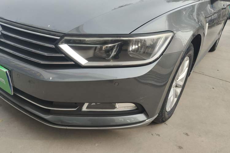 Used Volkswagen Magotan 2017 330TSI DSG Leading Model Left Front Headlight