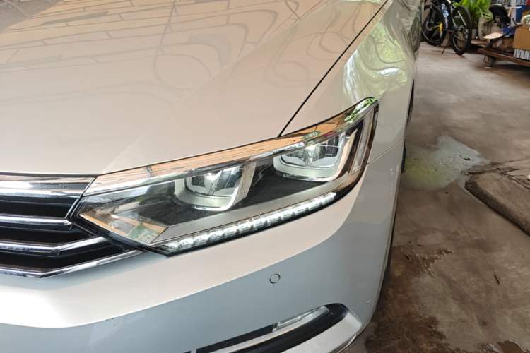 Used Volkswagen Magotan 2017 330TSI DSG Luxury Model Left Front Headlight