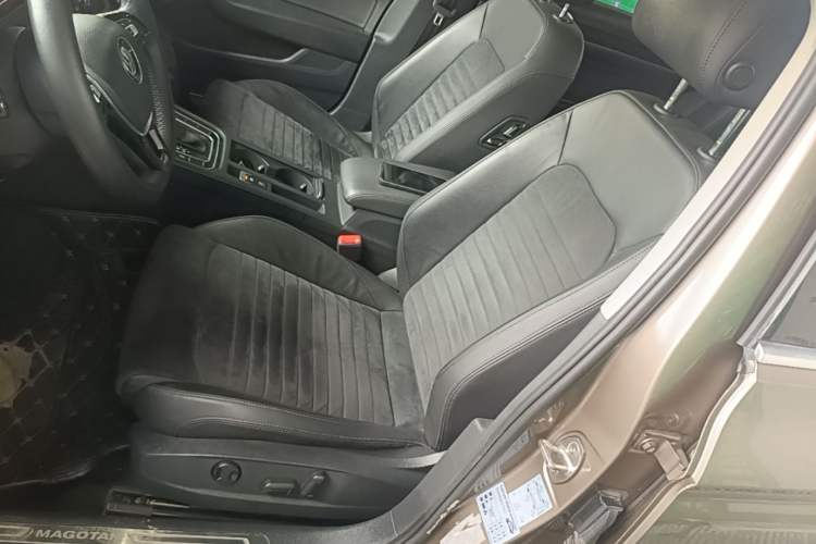 Used Volkswagen Magotan 2017 330TSI DSG Luxury Model Left Front Seat