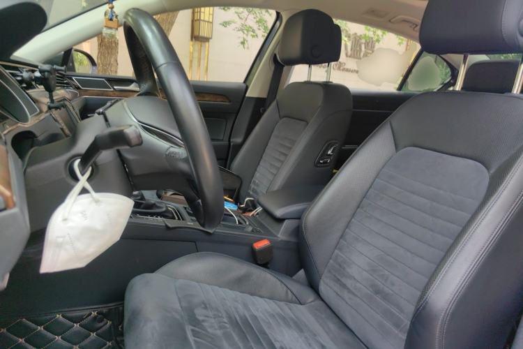 Used Volkswagen Magotan 2017 380TSI DSG Prestige Edition Left Front Seat