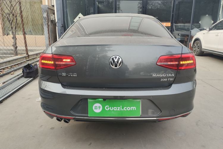 Used Volkswagen Magotan 2017 330TSI DSG Leading Model Rear
