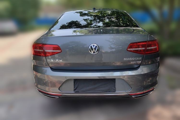 Used Volkswagen Magotan 2017 380TSI DSG Prestige Edition Rear