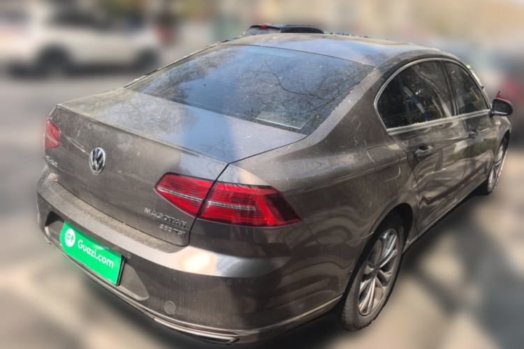 Used Volkswagen Magotan 2017 380TSI DSG Luxury Model Rear Right 45 Deg