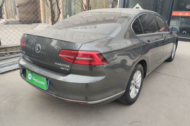 Used Volkswagen Magotan 2017 330TSI DSG Leading Model Rear Right 45 Deg