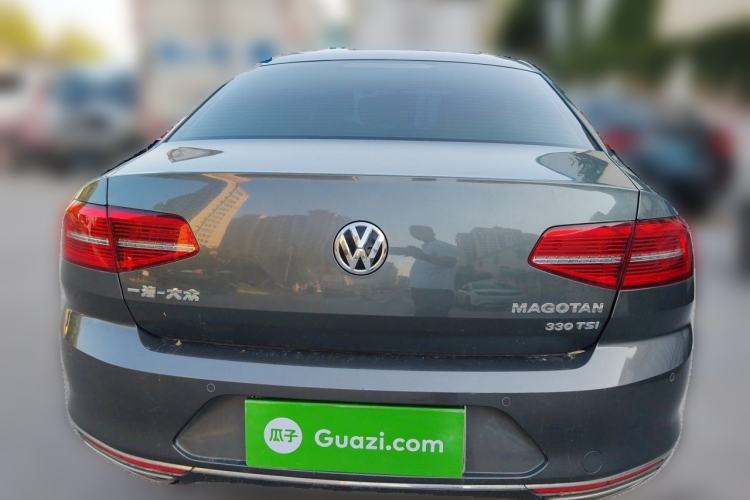 Used Volkswagen Magotan 2017 330TSI DSG Luxury Model Rear
