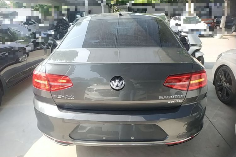 Used Volkswagen Magotan 2017 380TSI DSG Luxury Model Rear