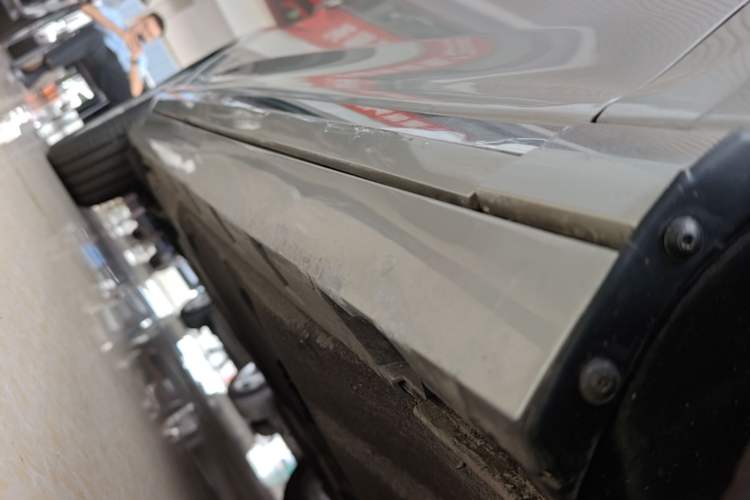 Used Volkswagen Magotan 2017 330TSI DSG Luxury Model Right Side Sill