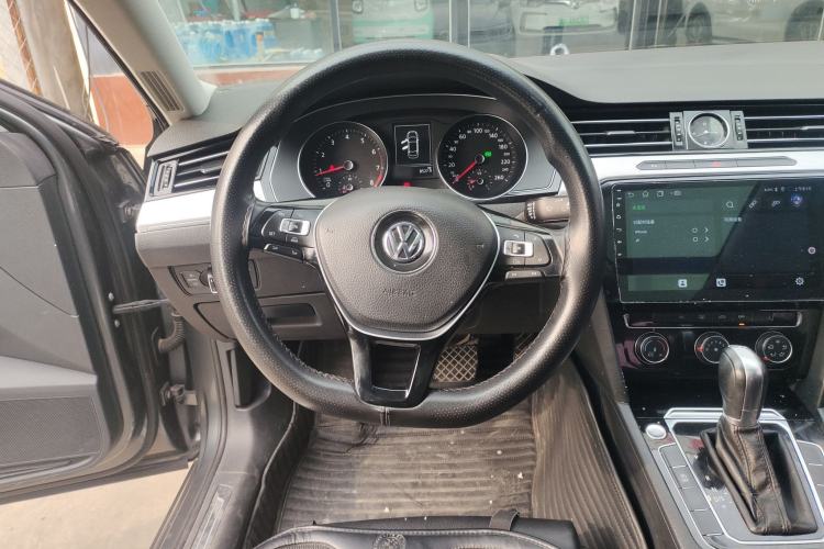 Used Volkswagen Magotan 2017 330TSI DSG Leading Model Steering Wheel