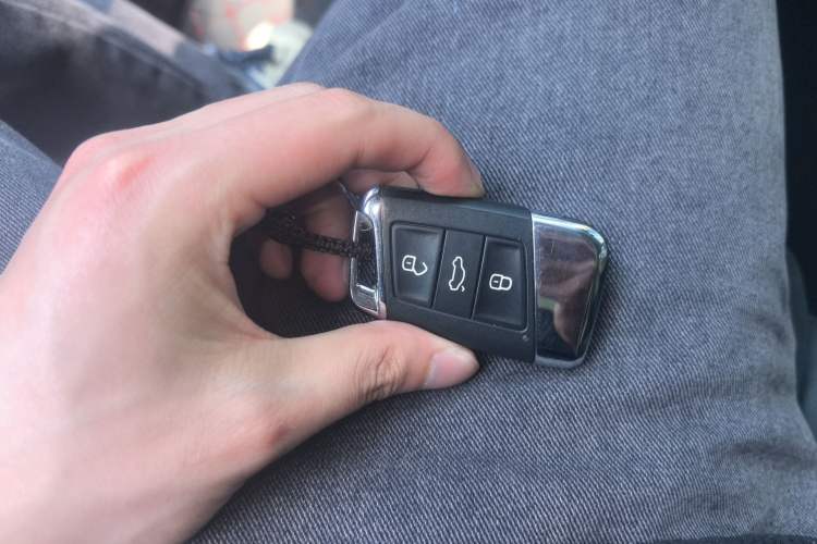 Used Volkswagen Magotan 2017 380TSI DSG Luxury Model Vehicle Key