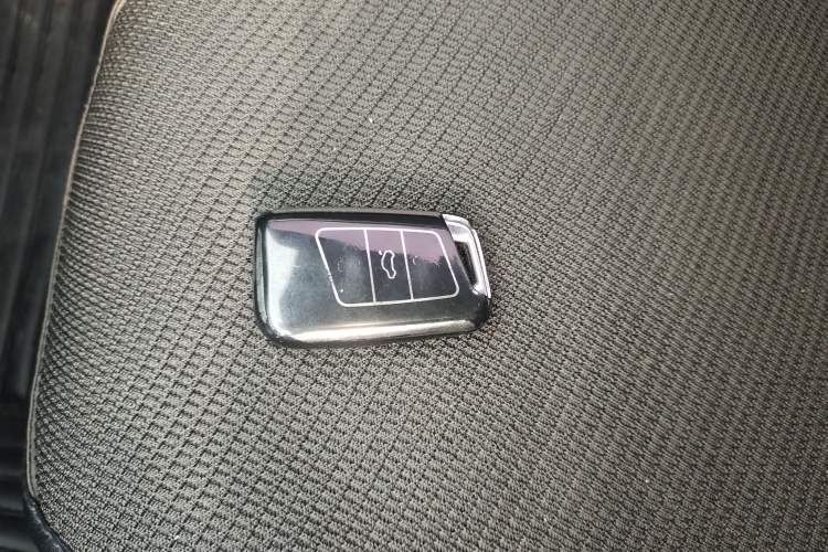 Used Volkswagen Magotan 2017 330TSI DSG Leading Model Vehicle Key