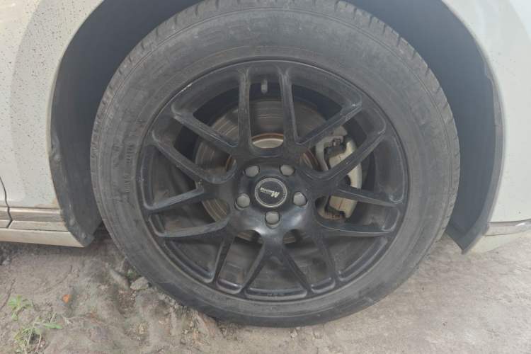 Used Volkswagen Magotan 2017 330TSI DSG Luxury Model Right Front Wheel Hub