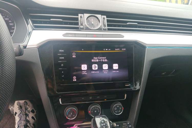 Used Volkswagen Magotan 2017 330TSI DSG Leading Model Audio And AC Panel