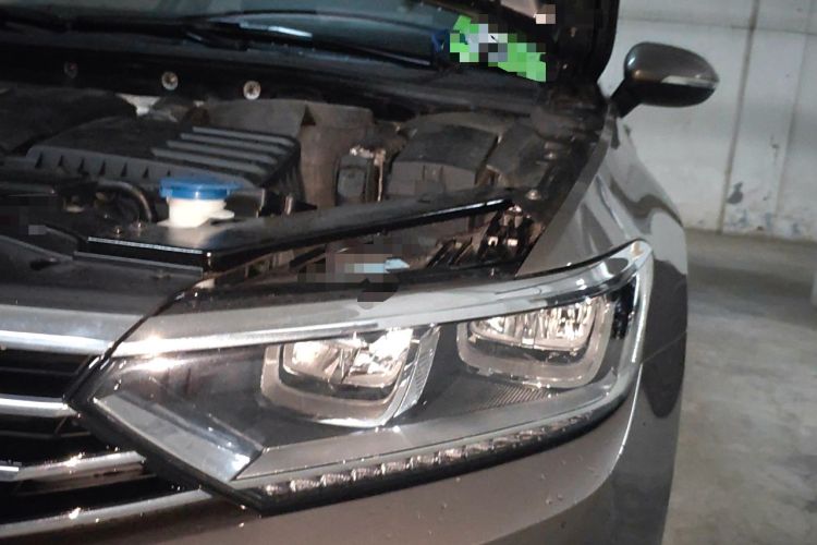 Used Volkswagen Magotan 2017 330TSI DSG Luxury Model Engine Bay Left